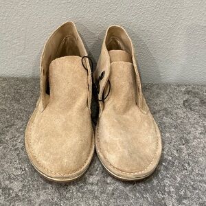Bata Safari Tan Suede Chukka Boots 9